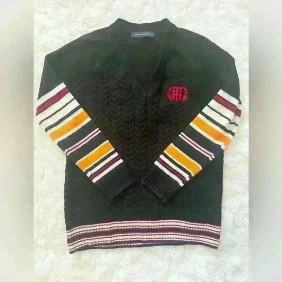 Tommy Hilfiger Sweater - Picture 1 of 2